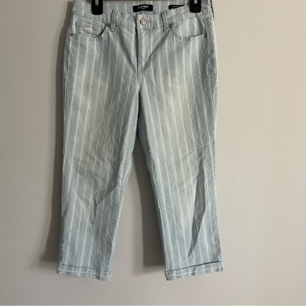 Nine West Light Blue Pinstripe Print Chrystie Capri Jeans